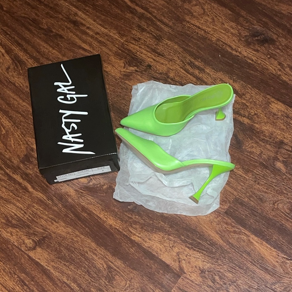 COPY - BRAND NEW GREEN PUMP